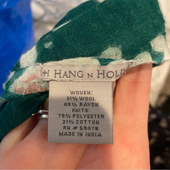 HANG N HOLD Infinity Scarf Wool Blend Mixed Media Boho - Picture 2 of 6